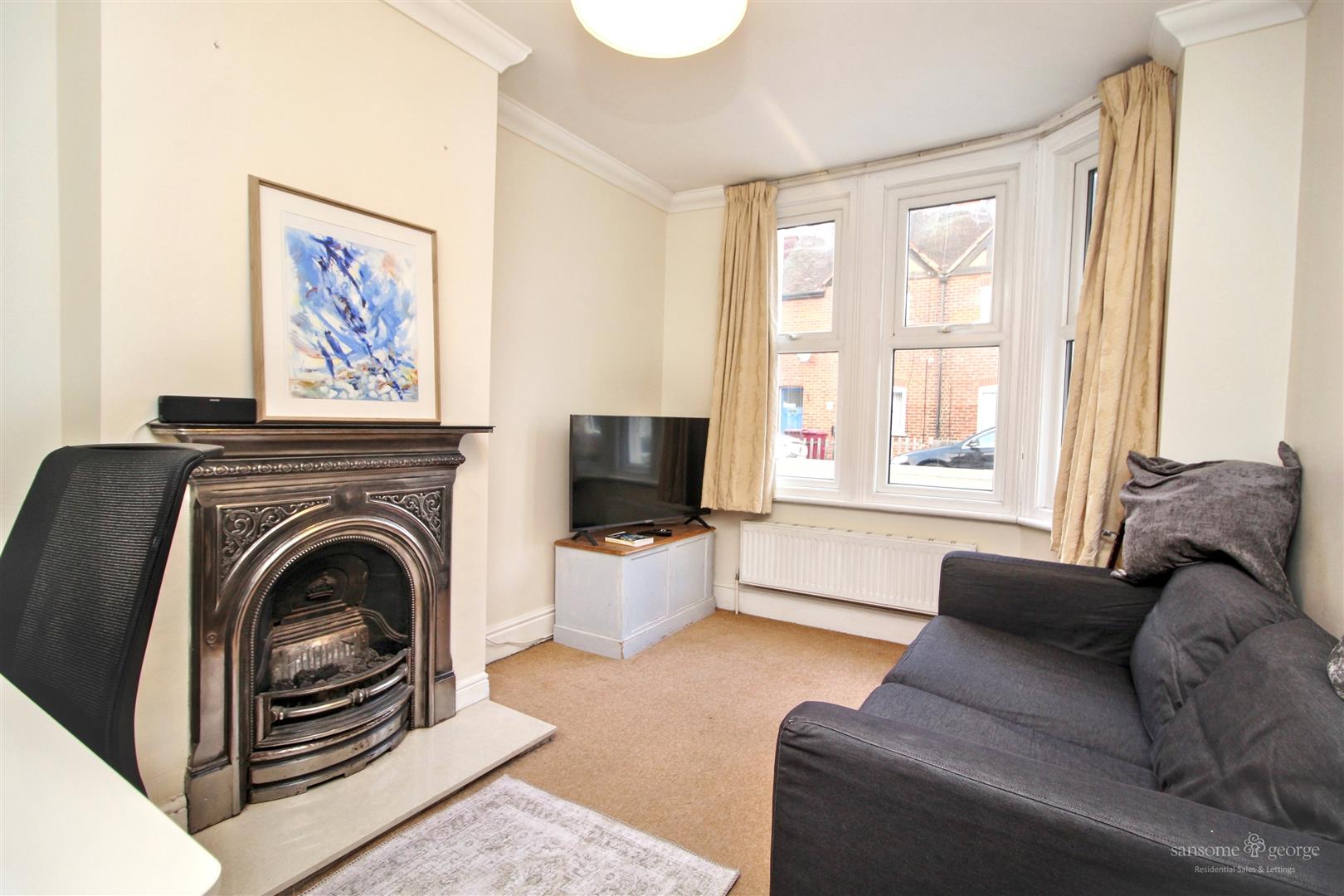 3 bed property in Tidmarsh Street, Reading